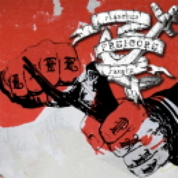 Freicore-Flaschen und Fäuste